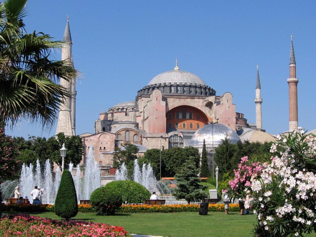 Esra Sultan Petrol Hotel İstanbul Dış mekan fotoğraf