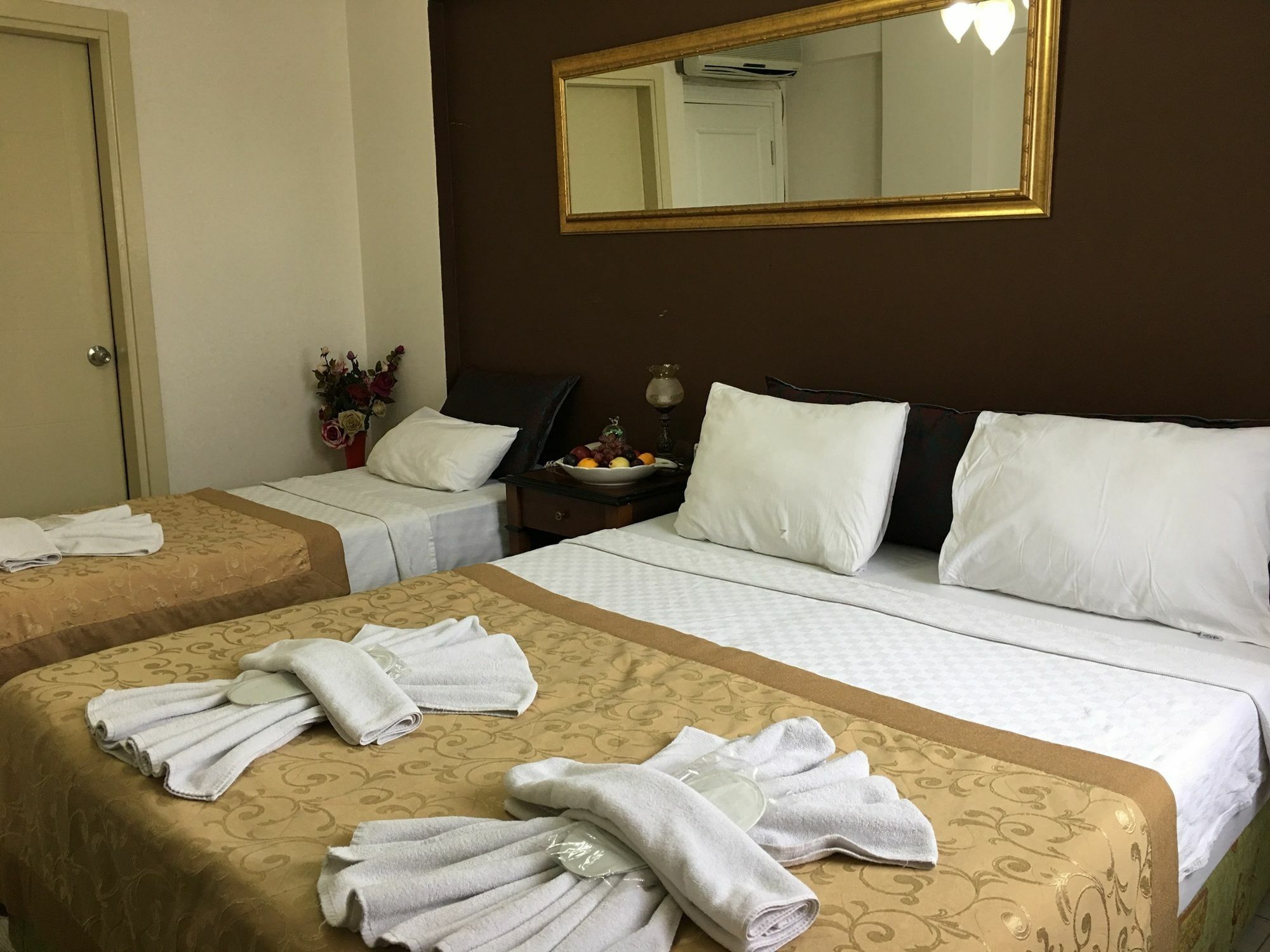 Esra Sultan Petrol Hotel İstanbul Dış mekan fotoğraf